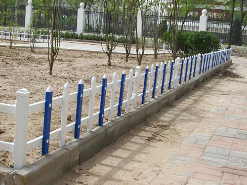 pvc社區(qū)護(hù)欄圖片1